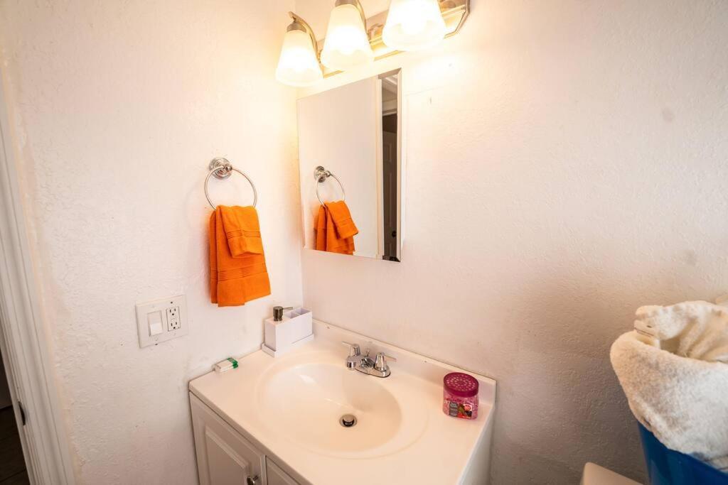 Nice And Quiet 2 Beds 1 Bath In Oakland Fl Fort Lauderdale Ngoại thất bức ảnh